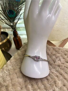 Swarovski Sterling Silver 925 Bracelet with Iridescent Center Stone